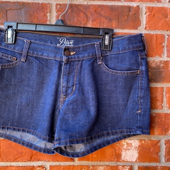 Old Navy Diva Womens 8 Blue Dark Wash Jeans Shorts - Picture 2 of 7